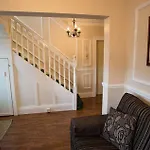 Annandale House 3*