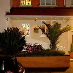 Bed and Breakfast Annandale House