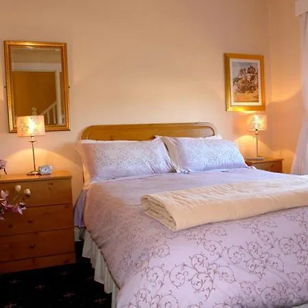 Annandale House فندق مبيت وإفطار
