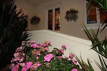Bed and breakfast Annandale House