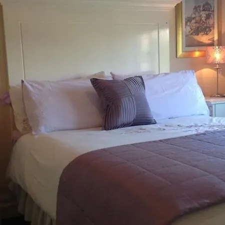 Annandale House Bed and breakfast 3*