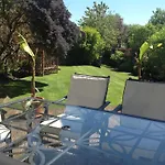 Bed & Breakfast Annandale House 3*